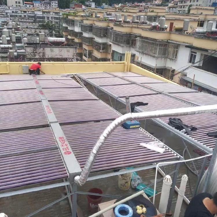 老小区热水工程改造，就选贵标集成太阳能集中供热才靠谱!